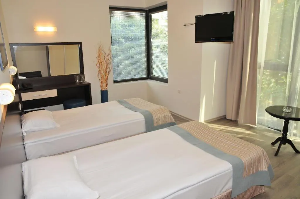 Hotel Burgas Free University Bulgaristan