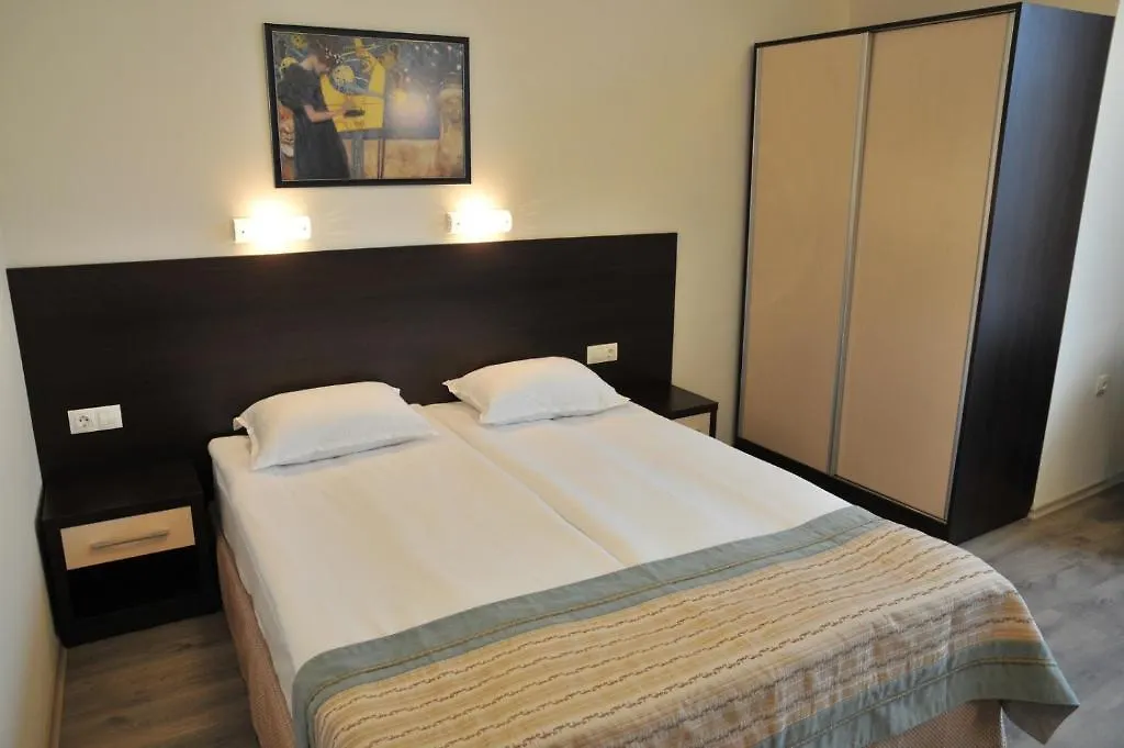 Hotel Burgas Free University Bulgaristan